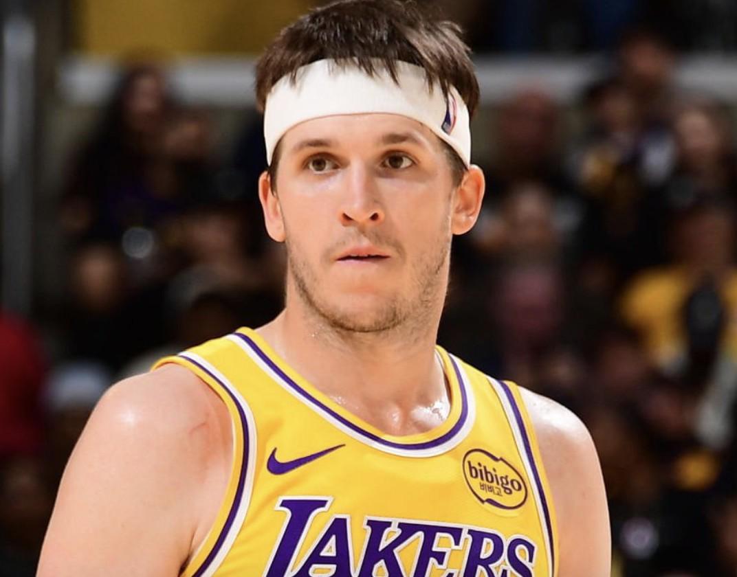 九游app下载-里夫斯谈故意罚球不中：之前我犯了错误，当时只想着拼一把